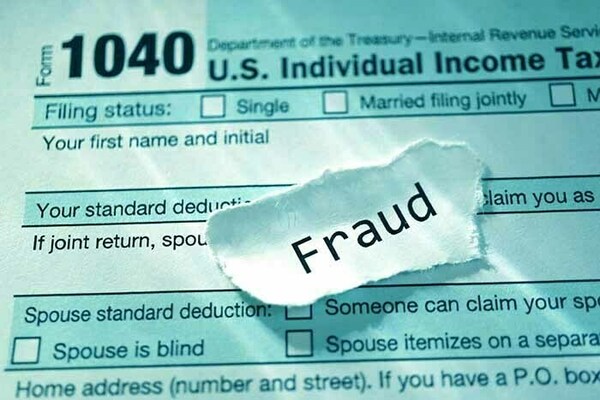 Tax Fraud Image Sm